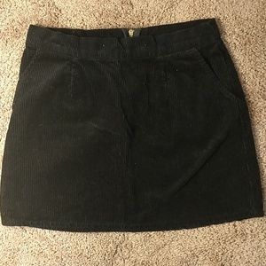 Super cute black corduroy skirt WITH POCKETS!!